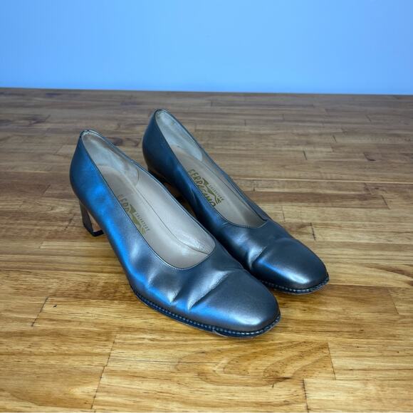 Salvatore Ferragamo Vintage Silver Square Toe Block Heels Size 8.5 - Picture 1 of 7